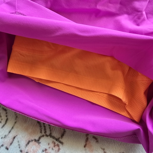 Fabletics Shorts - Picture 4 of 7